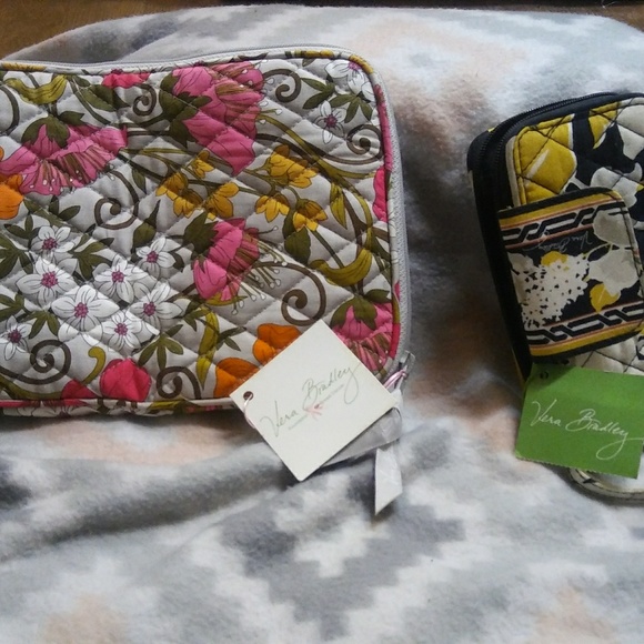 Brand New!! W/Tags! Vera Bradley wallet/7' Tablet - Picture 3 of 3